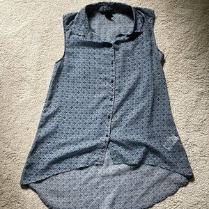 Teal blue printed sleeveless shirt from H&M, size 6